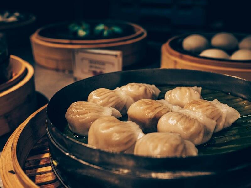 Steamed vegetable dumplings