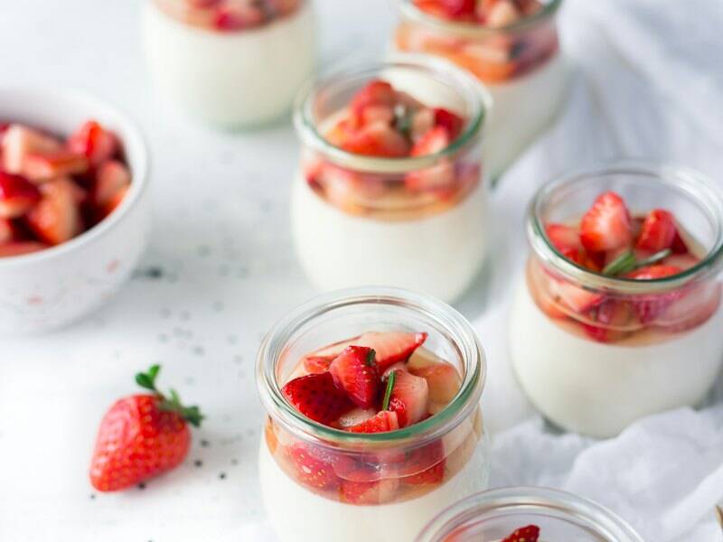 Strawberry panna cotta