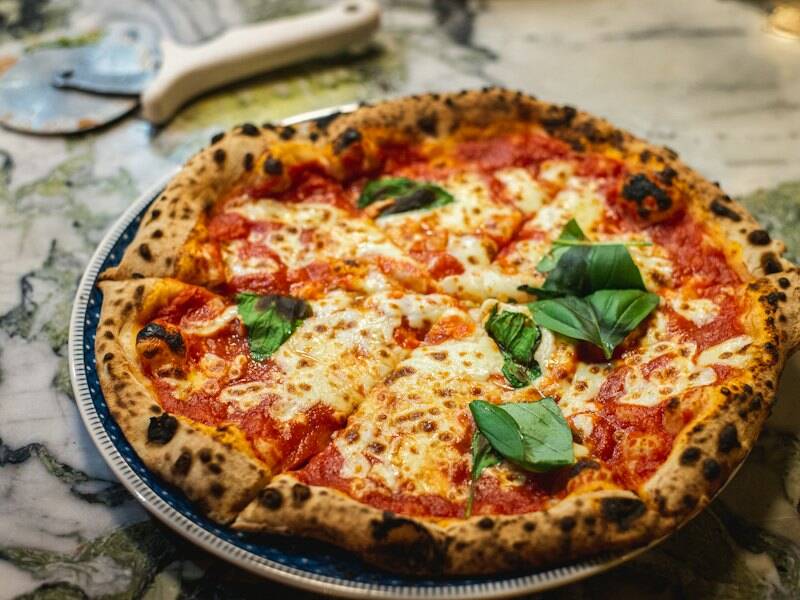 Margherita pizza