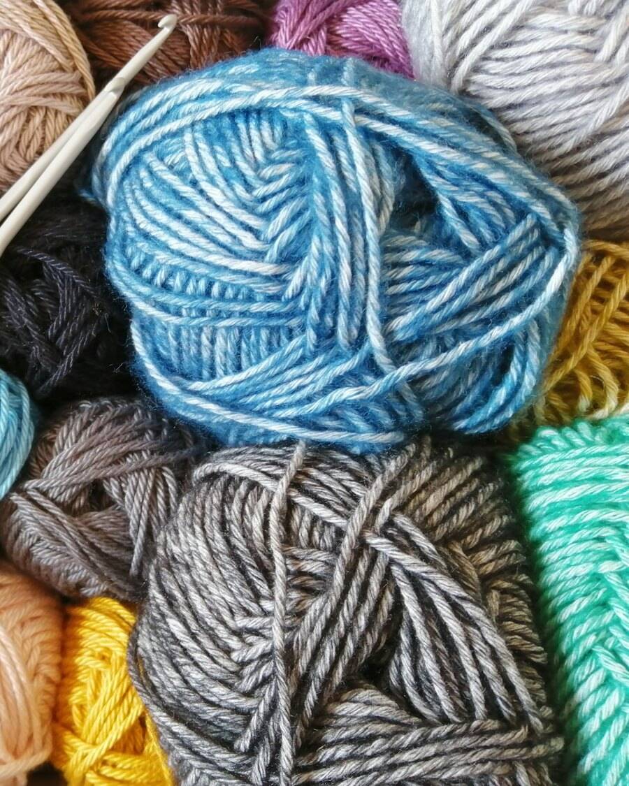Your colours, your knit